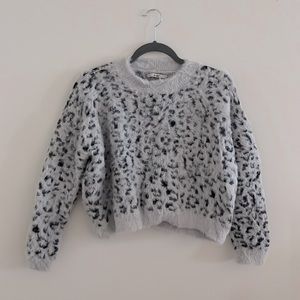 Gray and White leopard print fuzzy sweater, perfect for winter!